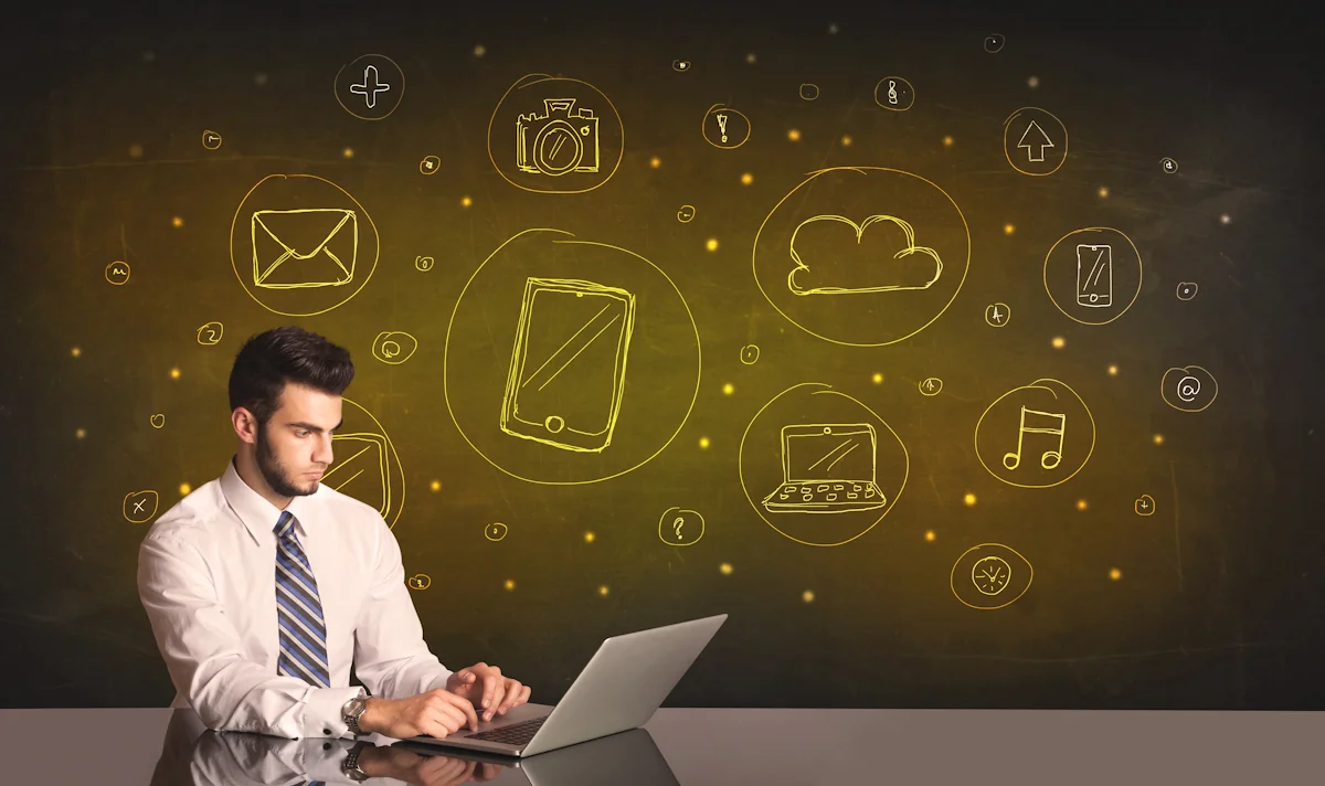 Un homme sur un CRM open source auto-hébergement gratuit